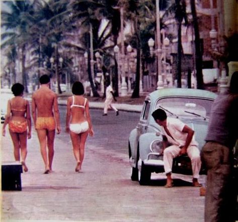 29 Sensational (And Sexy) Vintage Photos Of Brazil — My Latin Life Seychelles, Brazilian Vibes, Ipanema Beach, Vw Vintage, Brazil Travel, Photo Vintage, Bossa Nova, Retro Aesthetic, Historical Photos