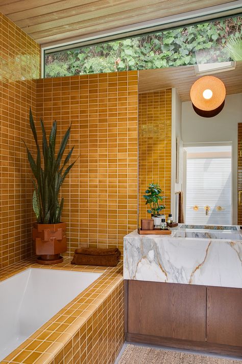 Unique Bathroom Tile Ideas, Yellow Shower Tile, Gen Z Decor, Bathroom Warm Tones, Striped Bathroom Walls, Casita Bathroom, Ceramic Shower Tile, Yellow Tile Bathroom, 60s Bathroom