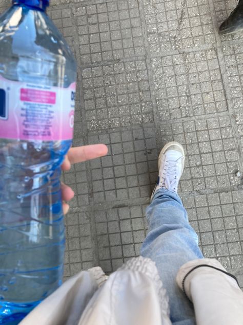 Plastic Water Bottle Aesthetic, Drinking Water Aesthetic, Agua Aesthetic, Heartbreak High, Spanish Projects, Bottle Of Water, Water In The Morning, 2024 Mood, Water Aesthetic