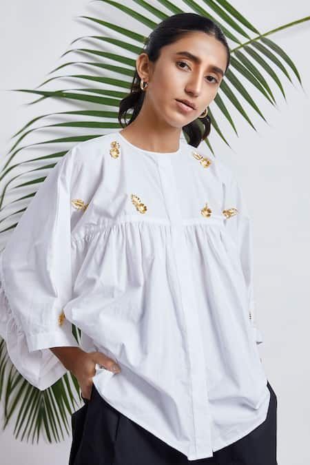 Buy White Cotton Embroidered 3d Applique High Neck Tent Top For Women by Studio Moda India Online at Aza Fashions. Tent, 3d Applique, Top For Women, Aza Fashion, Three Quarter, White Cotton, Types Of Sleeves, High Neck, Ruffle Blouse