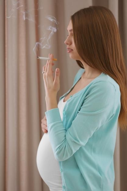 Pregnant Smokers, Curtains Background, Photo Pregnant, Background Baby, Good Credit Score, Pregnant Mother, Pregnant Woman, First Time Moms, Good Credit