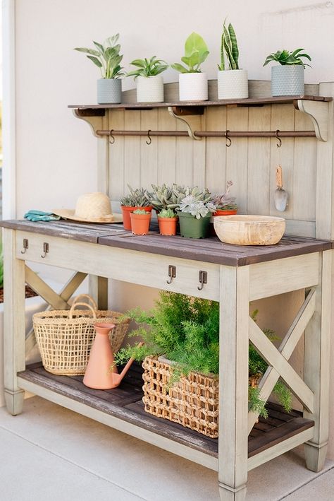 Potting Bench Area Spaces, Plant Pot Outdoor Ideas, Outdoor Garden Table Potting Station, Plant Growing Station, Flower Potting Station, Plant Station Potting Tables, Outdoor Plant Table Ideas, Potting Area Outdoor, Potting Station Outdoor