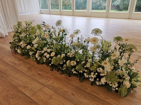 Who married at Boreham House in August 2021. Pictured here is a floor meadow to be situated in front of the top table creating a running meadow the full length Pastel, Boreham House, Sweetheart Table Flowers, Top Table Flowers, Table Flower, Flower Meadow, Flower Inspiration, Meadow Flowers, Simply The Best