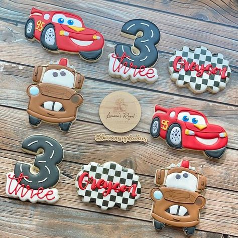Cars Mcqueen Birthday Party Ideas, Lightning Mcqueen Treat Table, Cars Movie Theme 2nd Birthday Party, Cars Bday Theme, Disney Cars Birthday Cupcakes, Lightning Mcqueen Birthday Cookies, Cars Theme Bday Party, First Birthday Themes Cars, Lightning Mcqueen Second Birthday