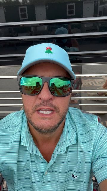 Luke Bryan Selfie Pictures, Luke Bryan Selfie, Luke Bryan Tattoo, Luke Bryan Shirtless, Luke Bryan Wallpaper, Luke Bryan Funny, Luke Brian, Luke Bryan Songs, Luke Bryan Hot