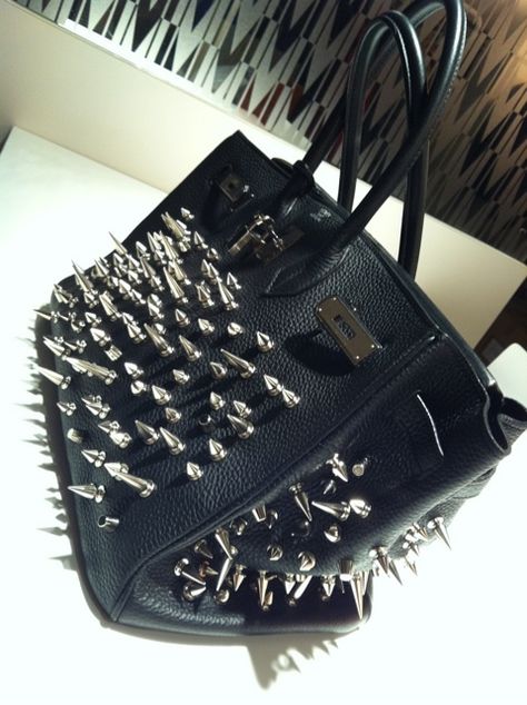 Spiked Hermes Birkin Birken Bag, Country Fall Outfits, Spikes Fashion, Spike Bag, Studs And Spikes, Studded Handbag, Bag Obsession, Studded Bag, Zara New