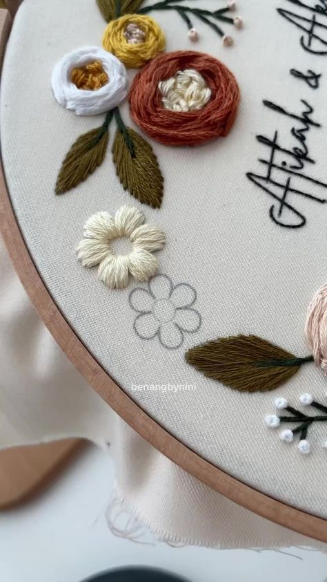 Fluffy flower 🌸🪡©© #reelsfypシ #reels #reelsfb #reelsviral #reelsvideo #reelit #reels2023 #embroidery #embroidered #embroided #embroiderydesign #embroiderylove #embroiderywork | Art With Needle | Art With Needle · Original audio Couture, Long And Short Stitch, Diy Embroidery Flowers, Hand Embroidery Flower Designs, Needlecraft Patterns, Wire Knitting, Diy Embroidery Designs, Hand Embroidery Patterns Flowers, Diy Embroidery Patterns