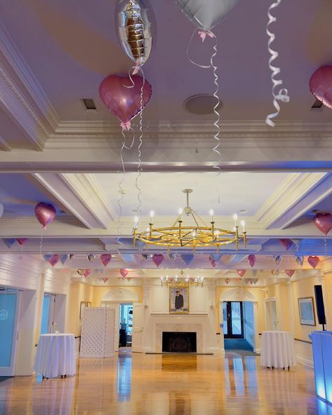 Sweet 🎀💕Sixteen Things To Do At A Sweet 16 Party, Sweet Sixteen Party Ideas Decoration, Sweet 16 Inspo, Sweet Sixteen Party Themes, Sweet Sixteen Decorations, My Super Sweet 16, Sweet Sixteen Party, Super Sweet 16, Sweet Sixteen Birthday Party Ideas