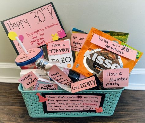 The perfect 30th birthday gift basket complete with all of the essentials to stay young at heart. 💕 30th Basket Gift Ideas, Basket For Sister Bday, 30 Things For 30th Birthday Gift Baskets, Thirtieth Birthday Gift Ideas, Sister Birthday Basket Ideas, Birthday Gifts For Best Friend 30th, 30th Birthday Gifts For Friend, Turning 30 Gift Basket, 30th Birthday Care Package Ideas