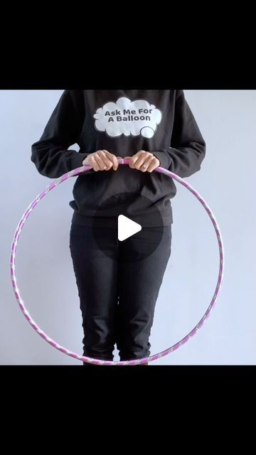 Diy Balloon Pole Stand, Balloons On Hula Hoop, Balloon Holder Ideas, Arch For Balloons Diy, Balloons Diy Decorations, Diy Balloon Half Arch Stand, Balloon Arch Support, Amazon Balloon Arch, How To Make A Balloon Archway