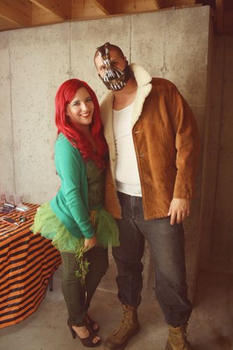 Easy Bane and Poison Ivy costume Poison Ivy And Bane, Bane Costume, Poison Ivy Costume, Ivy Costume, Poison Ivy Costumes, Fall Festivities, Adventure Vacation, Halloween 2020, Poison Ivy