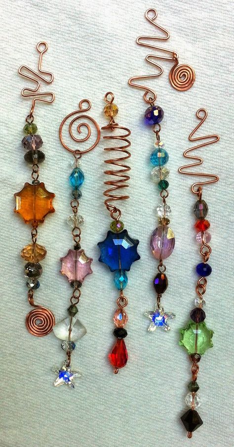 Whirlygigs Wind Spinners Diy, Newest Crafts Trends Diy 2023, Handmade Suncatchers, Carillons Diy, Bead Soup, Art Perle, Diy Wind Chimes, Rain Chain, Hippie Decor