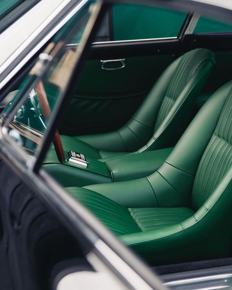 GreenOverTan on Instagram: “Might not be green on outside, but there sure is a party on the inside. 🕺🏽 . . . . . Restoration by the incredible @dkengineering…” Green Cars, Instagram Money, Aircraft Interiors, Custom Garages, Green Car, Lux Cars, Old School Cars, Retro Car, Rodeo Drive