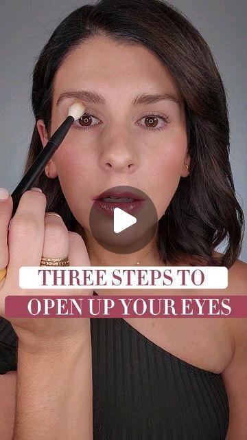 Resharing one of my most watched videos!! This is still my favorite technique for bright, opened, beautiful eyes!!   Products Used: Comme... | Instagram Open Eye Makeup Tutorial, Make Up To Open Your Eyes, How To Open Eyes With Makeup, Eye Makeup To Open Up Eyes, How To Apply Basic Makeup, Eye Shadowing Tutorial Videos, Eyeshadow For Almond Shaped Eyes, Makeup To Open Up Eyes, How To Make Brown Eyes Pop Makeup