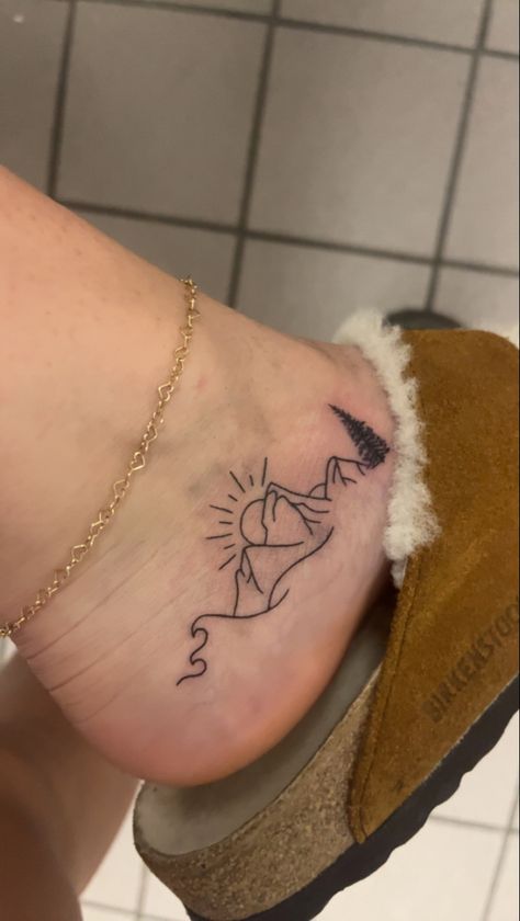 Cute Tattoos Nature, Mountain Tattoos For Women Sleeve, Sunset Tattoo Ankle, Cute Fun Tattoos For Women, Tiny Outdoor Tattoos, Forest Tattoos Small, Mom And Daughter Tattoos Western, Mountains With Moon Tattoo, Tattoos For Women Mountains