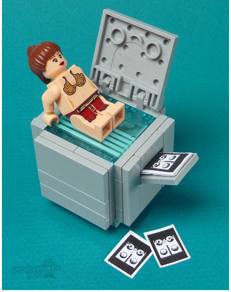 100 custom LEGO minifigs Lego Office, Lego Humor, Lego Girls, Lego Minifigs, Custom Lego, Lego Art, Baywatch, Stephen Hawking, Lego Duplo