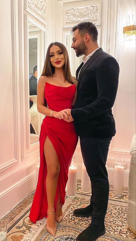 Matching Couple Outfits Formal, Real Love Couple, Valentine Couple Outfits, Couple Formal Outfits, Formal Couple Outfits, Short Corset Dress, Husband Wife Relationship, Marriage Makeup, Couple Hot