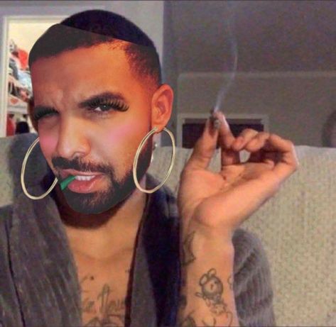 Drake Cursed Image, Drake Selfie Funny, Funny Drake Pictures, Drake Meme Face, Drake Goofy, Drake Silly, Drake Selfie, Drake Funny, Drake Meme