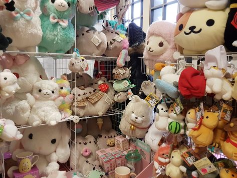 Kawaii, Anime Convention Aesthetic, Convention Aesthetic, Anime Convention Booth, Events Booth, Sanrio Plushies, Convention Booth, Booth Setup, Anime Convention