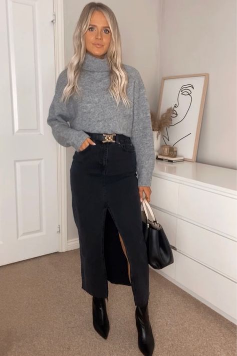 Knit Black Midi Skirt, Black Denim Maxi Skirt Outfit Winter, Black Skirt Jeans Outfit, Black Jean Midi Skirt Outfit, Black Denim Long Skirt Outfit, Sweater And Denim Skirt Outfit, Black Midi Denim Skirt Outfit, Black Maxi Denim Skirt Outfit, Long Black Jean Skirt Outfit