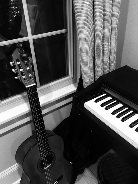 Black Instrument Aesthetic, Piano Black Aesthetic, Guitar Classic Aesthetic, Black Acoustic Guitar Aesthetic, Piano And Guitar Aesthetic, Guitar And Piano Aesthetic, Piano Aesthetic Icon, Classic Guitar Aesthetic, Classical Guitar Aesthetic