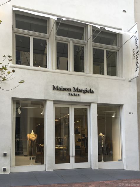 Maison Margiela. Maiden Lane. San Francisco, CA Boutique Exterior, Desain Pantry, Shop Facade, Clothing Store Design, Store Design Boutique, Storefront Design, 카페 인테리어 디자인, Store Interiors, Boutique Interior