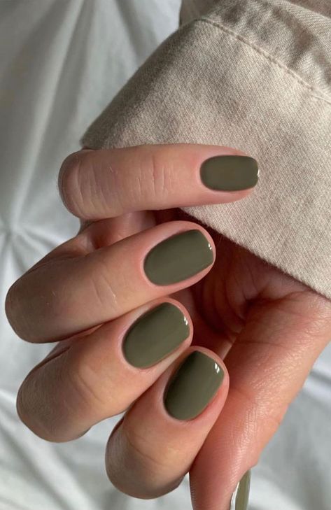 25. Green Khaki Short Nail Design Do you realize that the power of gorgeous nails make us feel like we wear beautiful jewelry on... Nail Polish Colors For Tan Skin, Grayish Blue Nails, Nagellack Trends, Matte Nail, Swarovski Nails, Casual Nails, Acrylic Nail Tips, Nagel Inspo, Manicure Y Pedicure