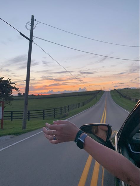 Practice Driving Aesthetic, Southern Summer Aesthetic, Vicky Core, Kentucky Aesthetic, Aesthetic Freedom, Aesthetic Country, Molduras Vintage, Night Drives, Country Summer