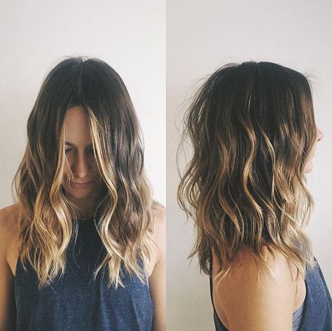 Shoulder Length Hairstyles For Thick Hair, Textured Lob Haircut Mid Length, Postpartum Haircut, Lob Haircut With Layers, Shoulder Length Curly Hair With Layers, Haircut Thick Wavy Hair, Thick Wavy Haircuts, Wavy Lob, Thick Wavy Hair