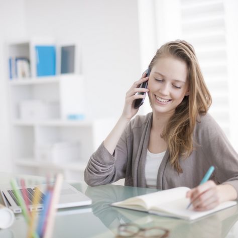 Telephonic interviews are difficult to crack as the number of applicants are more with telephonic interviews. So how to do a telephone interview? Telephone Interview, Higher Learning, College Classes, Finals Week, Your Mom, Business Entrepreneur, Job Interview, One Week, Getting Things Done