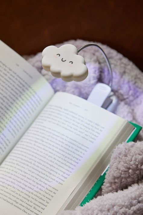 Book Lights For Reading Cute, Cute Reading Light, Cute Book Light, Book Lamp Clip, Book Lights For Reading, Room Decor Lights, Book Light Clip, Luxe Home Decor, Cute Books