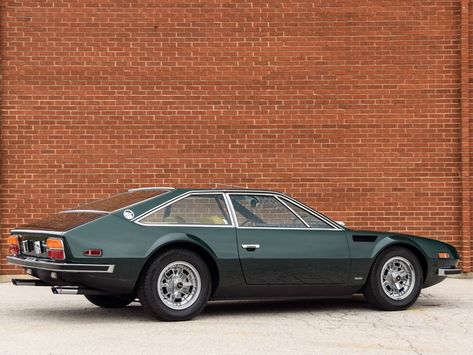 Lamborghini Jarama, Classic Aston Martin, Europe Car, Lamborghini Models, Sports Cars Lamborghini, Grey Car, Fiat Abarth, Volkswagen Group, Gt Cars