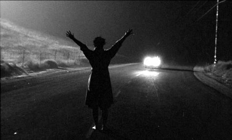 Kiss me deadly, 1955. Cindy Sherman, Untitled Film Stills, Cloris Leachman, Kiss Me Deadly, Classic Film Noir, It Happened One Night, Fritz Lang, Septième Art, Neo Noir