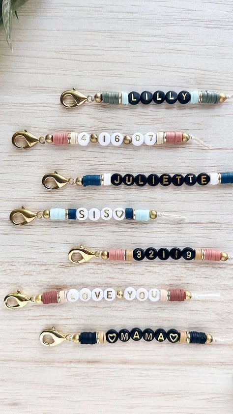 In this tutorial I'll show you how to make a personalized letter bead keychain. This is a quick craft project that you'll love to carry on your key ring - and it makes a great DIY gift too! Both video tutorial and written instructions are available. #DIYkeychain #letterbeadkeychain #personalized #DIYgift #easycraft #summercraft #tutorial Letter Bead Keychain, Make A Letter, How To Make Keychains, Bead Keychain, Keychain Craft, Clay Bracelet, Handmade Jewelry Tutorials, Beads Bracelet Design, Homemade Jewelry