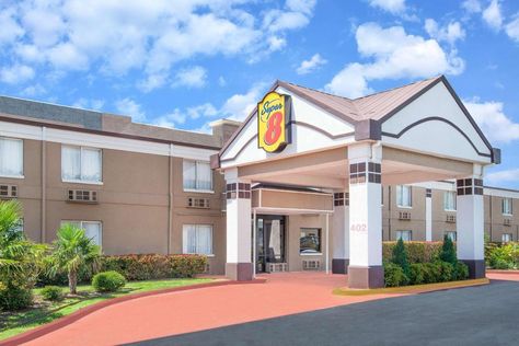 Super 8 by Wyndham Grand Prairie North is located in Grand Prairie city, Texas state, USA. Fair Park Dallas, Texas Stadium, Grand Prairie Texas, Hotel Website Design, Six Flags Over Texas, Fort Worth Zoo, Cozy Guest Rooms, Dallas Zoo, Hotel Exterior