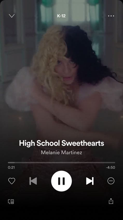 Highschool Sweethearts Melanie Martinez, High School Sweethearts Melanie Martinez, Melanie Martinez High School Sweethearts, Highschool Sweethearts, Melanie Martinez Songs, Melanie Martinez Drawings, Powerpoint Tutorial, Clever Comebacks, Fire Drill