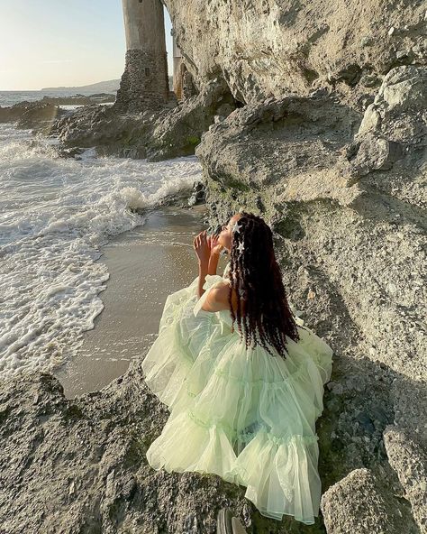 Wild Rose & Sparrow™ on Instagram: “It wouldn’t be a mermaidcore summer without @chazlyn.yvonne 🥹🌊🫧 our mermaid wearing her Siena dress in seafoam green! (Currently sold out…” Green Mermaid Aesthetic, Green Princess Aesthetic, Black Mermaid Aesthetic, Jellyfish Princess, Feminine Black Women, Siren Aesthetic, No Ordinary Girl, Fashion Coquette, Green Princess