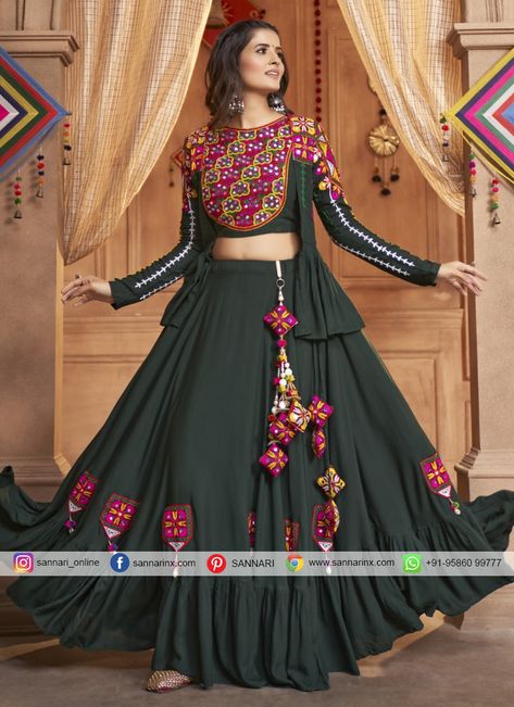 Green Embroidered Readymade Lehenga Choli Gujarati Chaniya Choli, Chaniya Choli Designs, Garba Dress, Green Lehenga Choli, Mirror Work Lehenga, Navratri Dress, Bridal Lehenga Designs, Cotton Lehenga, Navratri Chaniya Choli