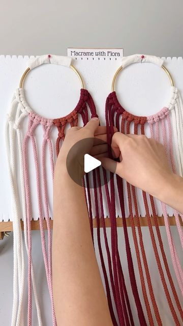 Couture, Macrame Bag Diy Tutorials, Macrame Bag Diy, Tas Macrame, Macrame Bag Tutorial, Diy Bag Kit, Macrame Bags, Garden Bags, Macrame Patterns Tutorials