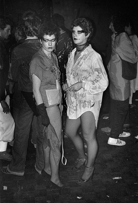 Derek Ridgers – Punk London 1977 | Dazed Derek Ridgers Photography, Punk London 1977, Punk London 80s, 70s Punk London, Derek Ridgers Punk, Punk Style 70s, Punk London, 1970s Photos, Derek Ridgers