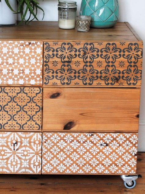 Stencil painted patterns directly onto wood furniture to create this stylish decorative effect. Click for more amazing upcycling ideas #homedecor Image: Nicolette Tabram Stencils Headboard Stencil Ideas, Upcycling, Scandi Painted Furniture, Cabinet Stencil Ideas, Furniture Stencils Ideas, Upcycling Ideas Furniture, Boho Painted Furniture, Furniture Stencils Pattern, Headboard Painting