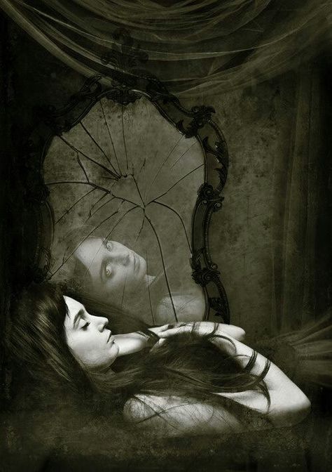 mirror Gothic Horror Monsters, Images Terrifiantes, Horror Room, Inner Mind, Horror Pictures, Honest Quotes, Dark Arts, Goth Art, Lucid Dreaming