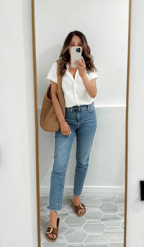 20 Something Outfits Casual, Casual Practical Outfits, Outfits Women In Their 30s, Simple Elevated Outfits, Mid 20s Fashion Outfits Plus Size, Work Barbeque Outfit, Buissnes Casual Outfits Summer, Summer Vacation Outfits Casual, Mom Spring Fashion