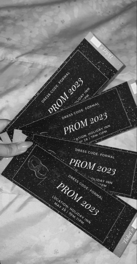 Prom Wallpaper Aesthetic, Masquerade Ticket Invitations, Prom Crafts Ideas, Maskerade Prom Theme, Year 11 Prom Ideas, Prom Birthday Party Invitations, Prom For Adults, Prom Ticket Design Ideas, Aesthetic Farewell Decoration Ideas