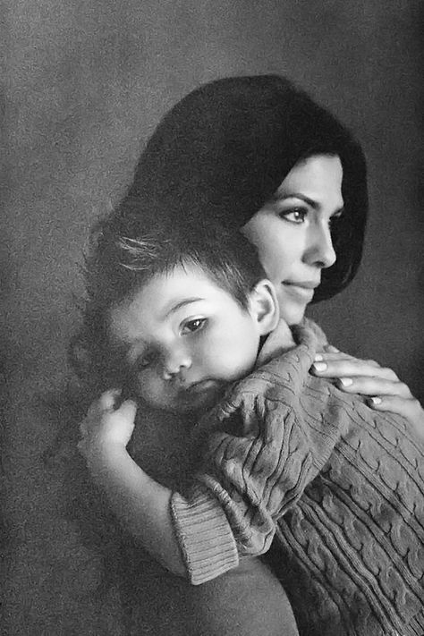 I need someone to take this exact same portrait of me and Dom :) Mother Son Pictures, Mommy Son Pictures, Mother Son Photos, Son Photo Ideas, Mother Baby Photography, Mommy And Me Photo Shoot, Mother Son Photography, Baby Photoshoot Boy, Toddler Photos