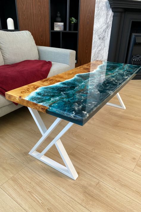 Luxury Home Living Room, Resin In Wood, Dining Table Luxury, Wood Resin Table, Resin Decor, River Tables, Resin Ocean, Ocean Resin, Table Epoxy