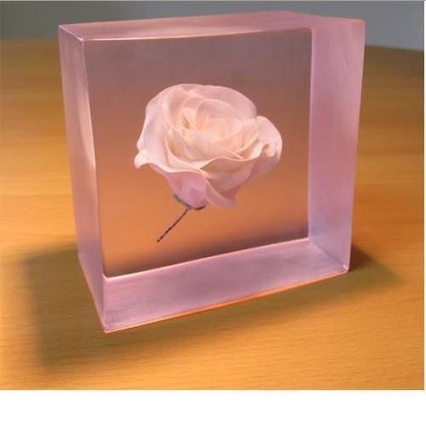 Clear Resin Art, Rose Resin Art, Rose Resin, Clear Casting Resin, Săpunuri Handmade, Polishing Compound, Resin Rose, Casting Resin, Motifs Perler