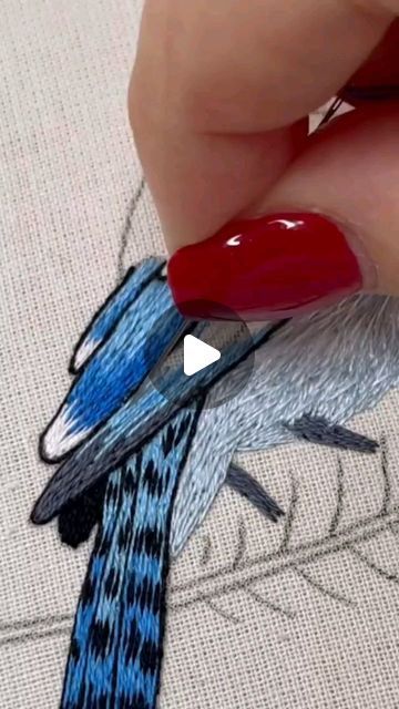 فن النسيج, Portrait Embroidery, Embroidery Lessons, Hand Embroidery Patterns Flowers, Hand Embroidery Videos, Embroidery Tutorial, Basic Embroidery Stitches, Hand Embroidery Tutorial, Hand Embroidery Projects