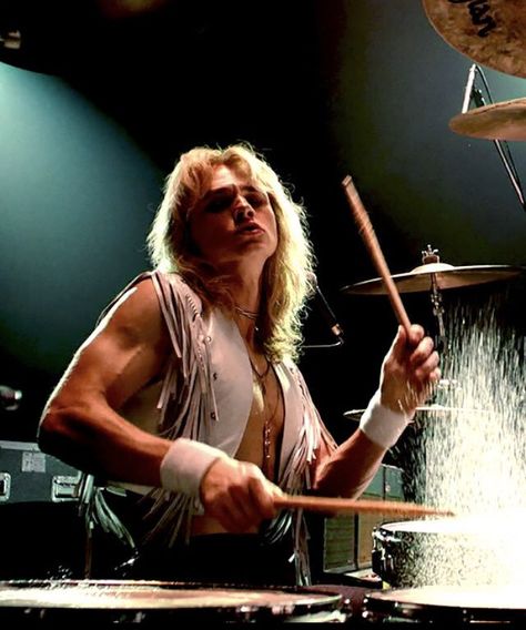 Bohemian Rhapsody Roger Taylor, Bohemian Rhapsody Roger, Where Did You Sleep Last Night, Queen Movie, Borhap Cast, Roger Taylor Queen, Ben Hardy, Queen Photos, Roger Taylor