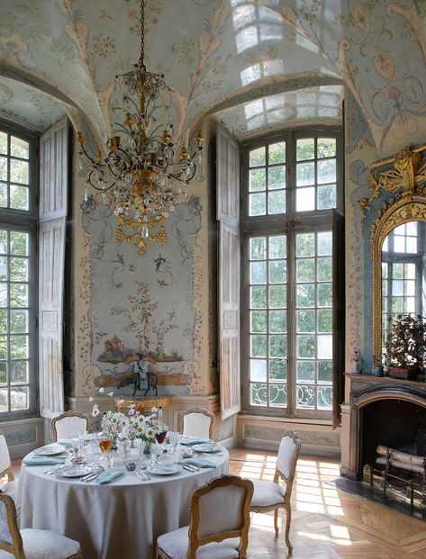 French Interior, French Inspired Decor, Jean Louis Deniot, Chateaux Interiors, French Estate, Castle Wall, Chateau France, Interiors Dream, French Chateau